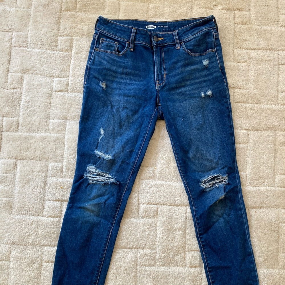 American Eagle Distressed Skinny Jean